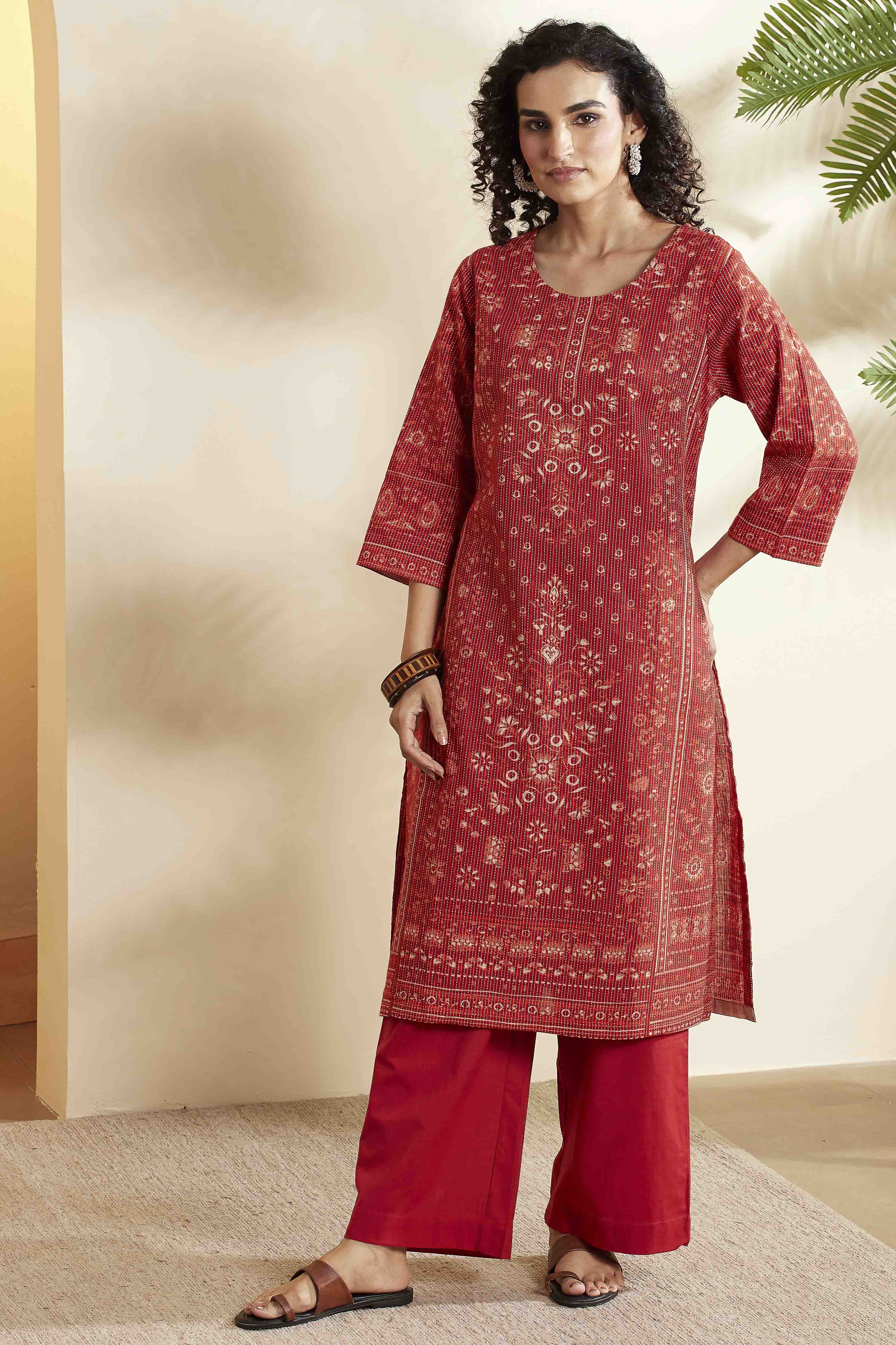 Olive Green Cotton Floral Printed Straight Kurta image number 0