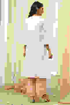 Beige and White Cotton Straight Suit Set image number 5