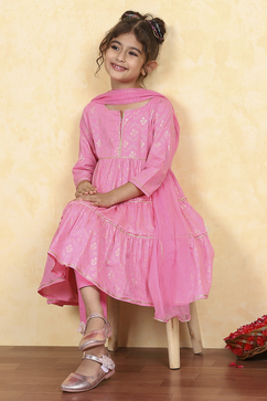 Light Pink Cotton Tiered Printed Kurta Churidar Set image number 0