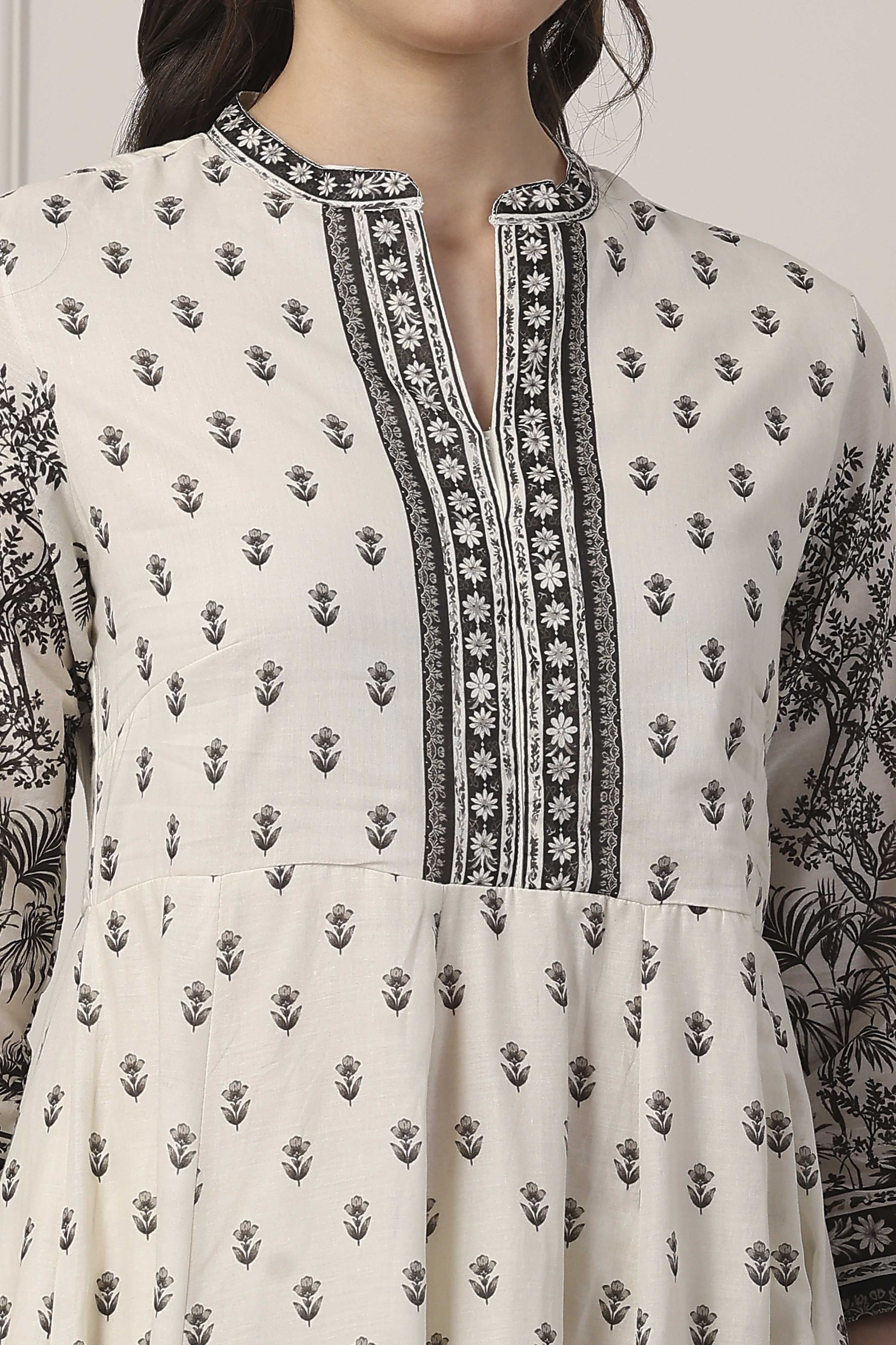 White Cotton Anarkali Suit Set image number 1