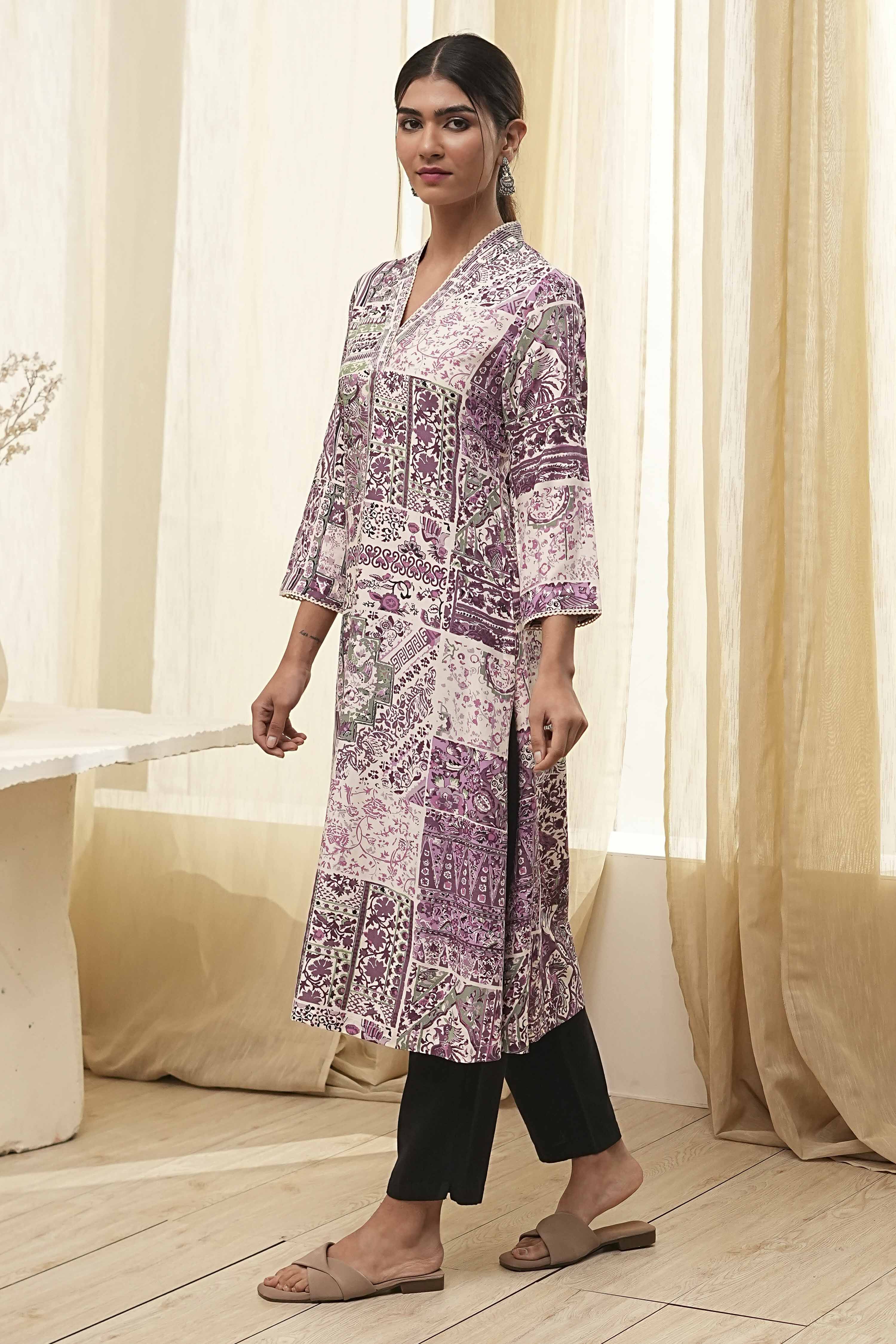 Plum and Off-White Printed Straight Kurta image number 2