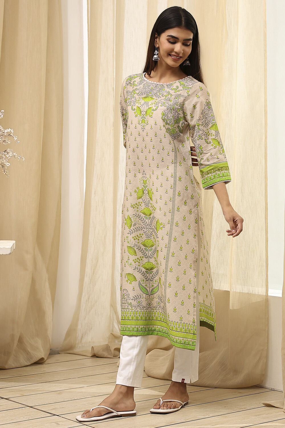 Green Cotton Printed Straight Kurta image number 2