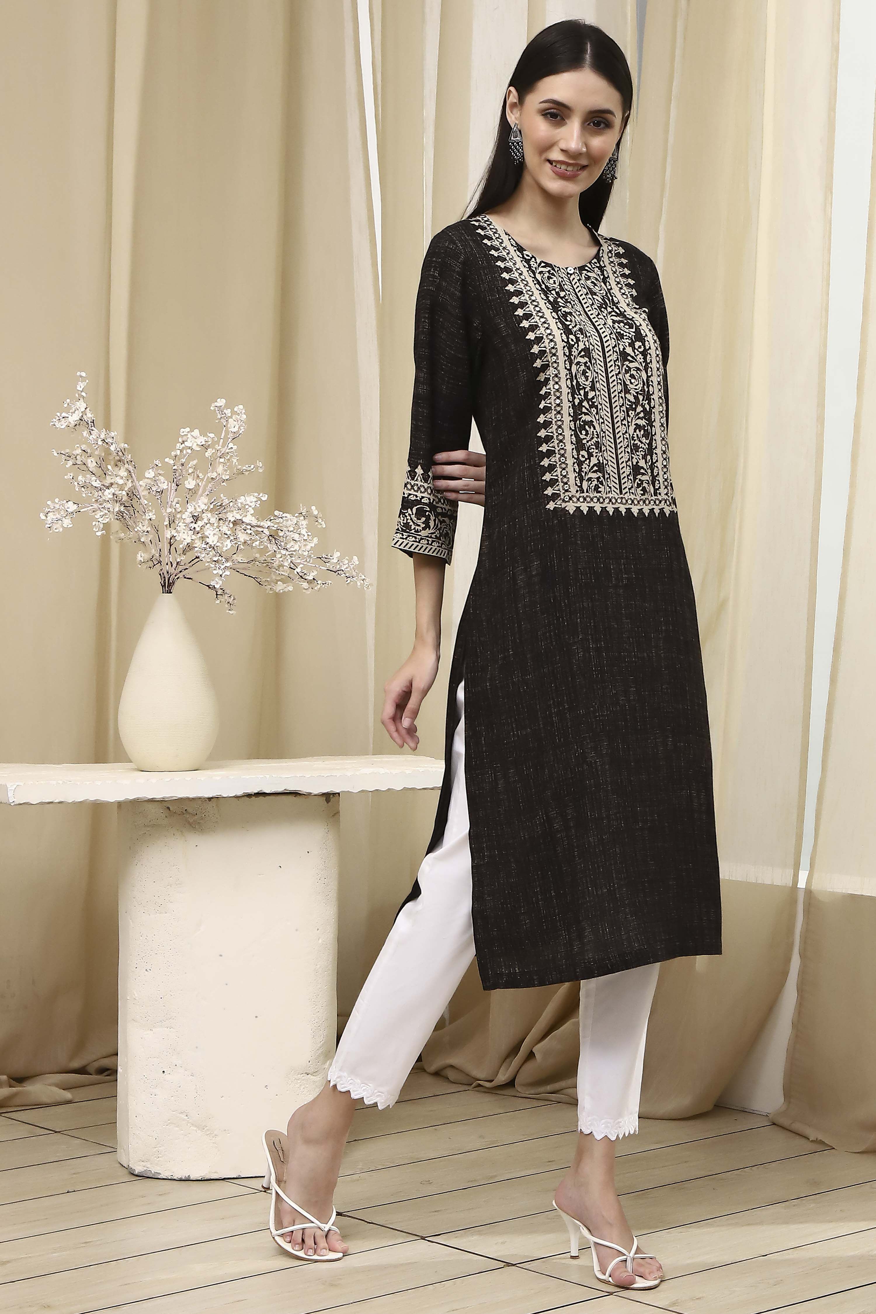 Black Printed Straight Kurta image number 4