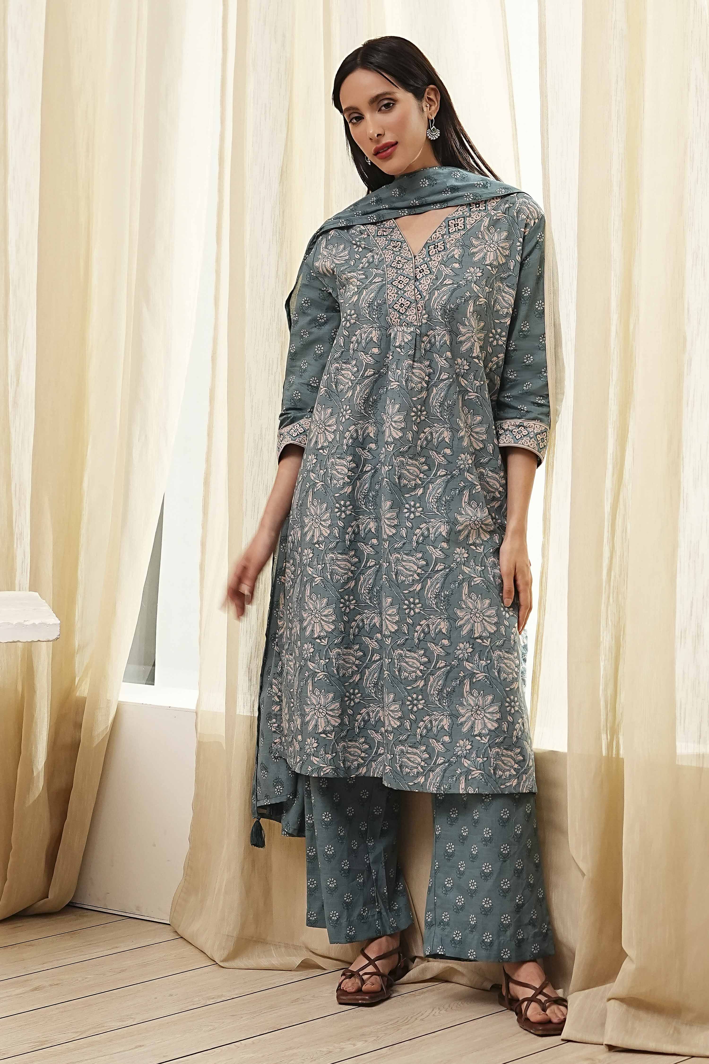 Green Cotton Printed Straight Suit Set image number 0
