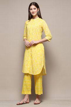 Yellow Cotton Straight Kurta Palazzo Suit Set image number 3