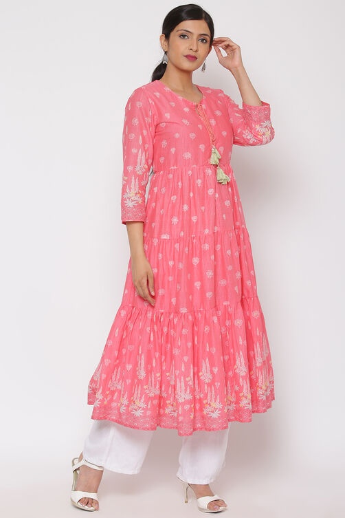 Pink Cotton Tiered Printed Kurta image number 4
