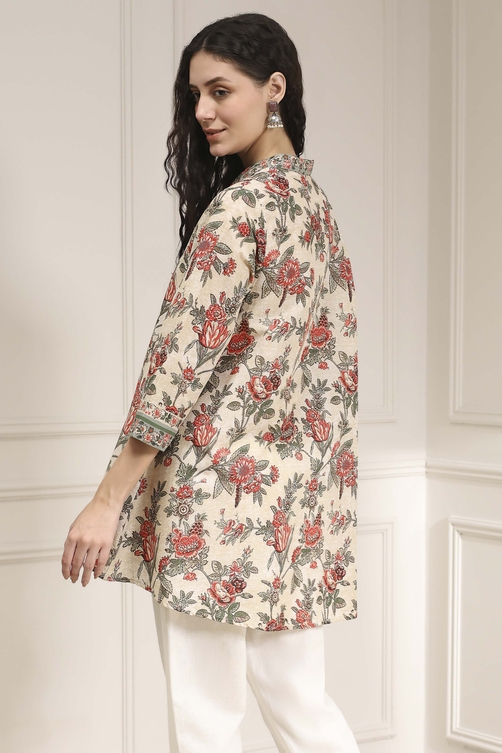 Off-White and Red Cotton A-Line Shirt image number 3