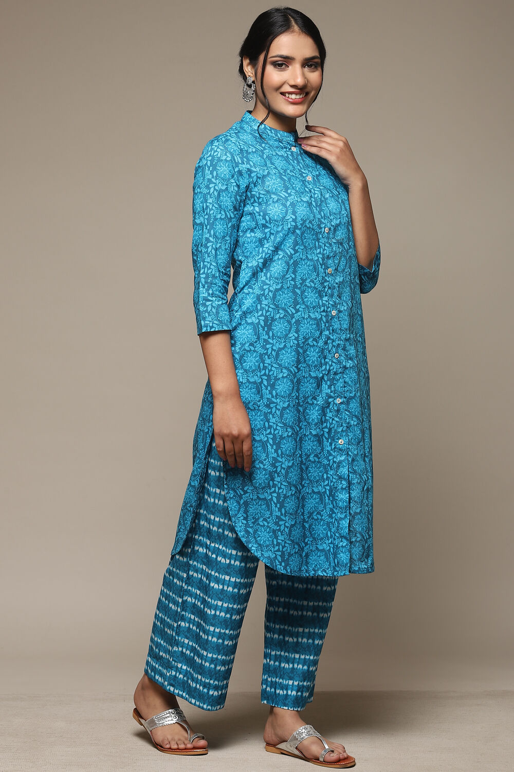 Yellow Cotton Straight Kurta Palazzo Suit Set image number 5