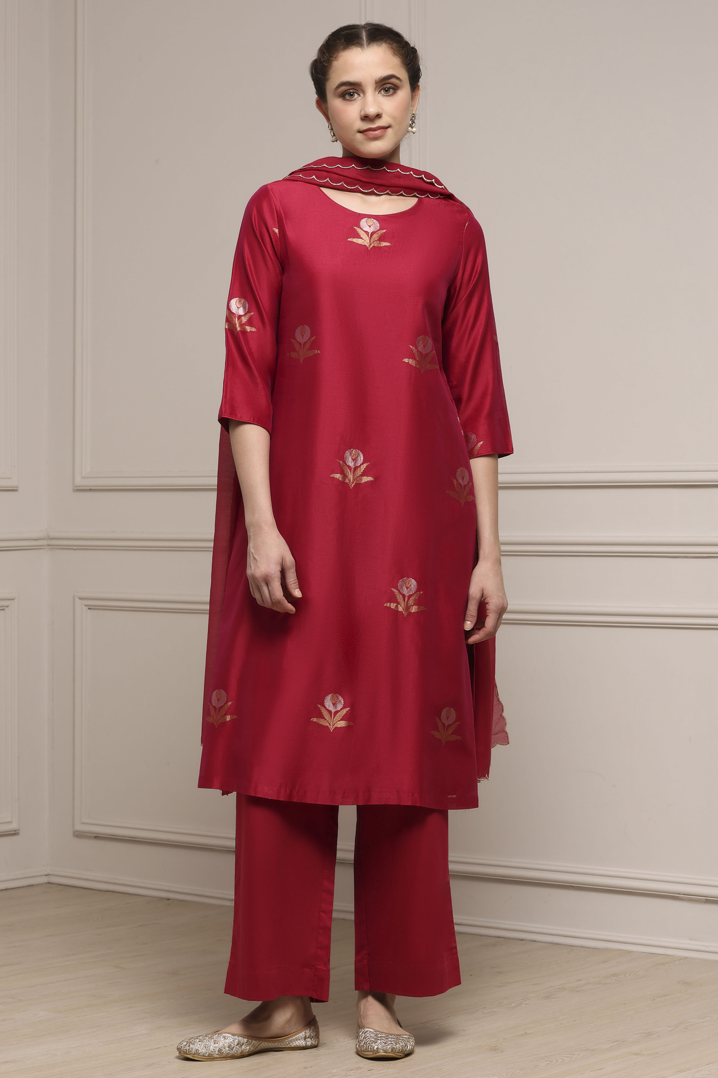 Red Chanderi Printed Straight Suit Set image number 6