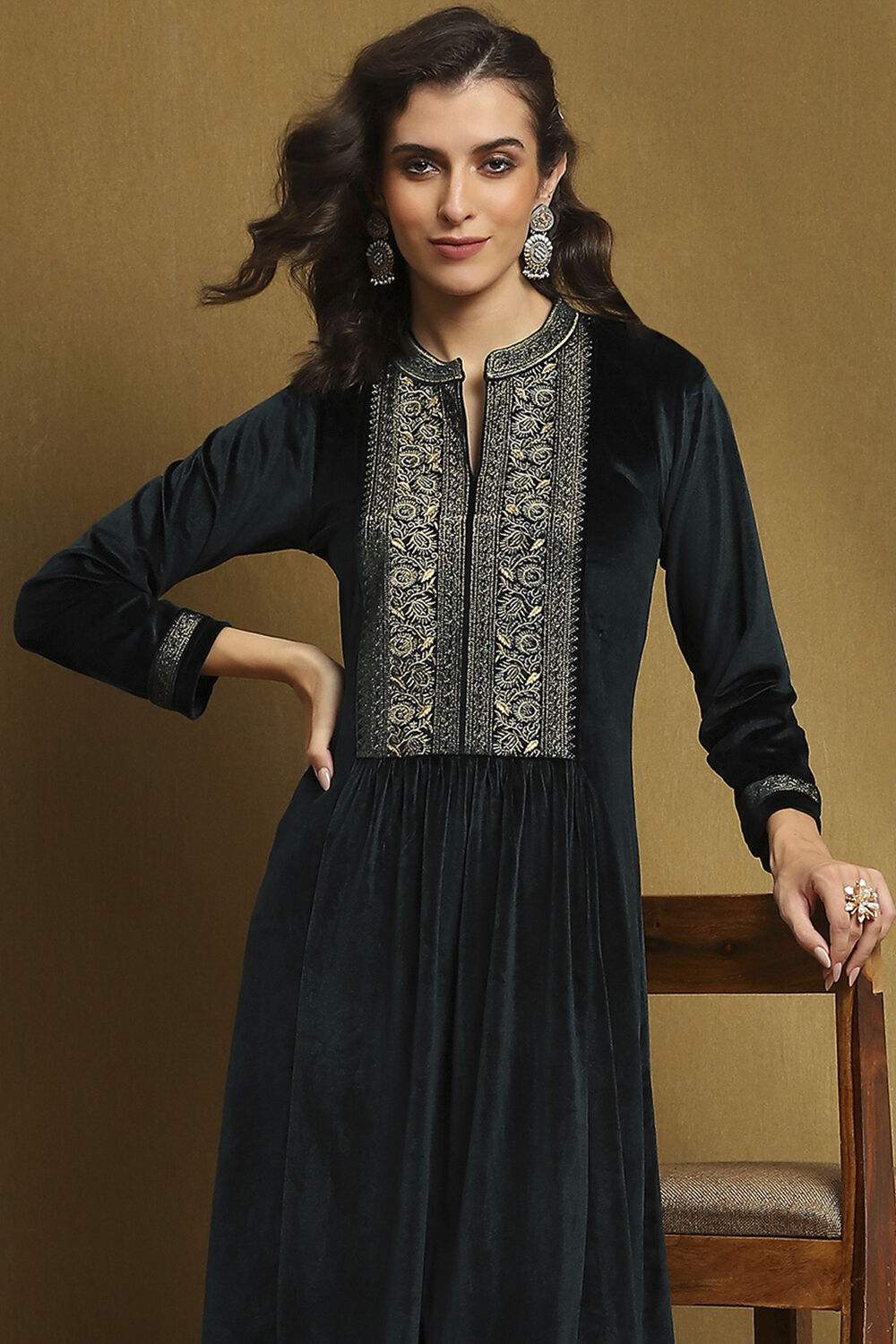 Navy Polyester Straight Suit Set image number 7