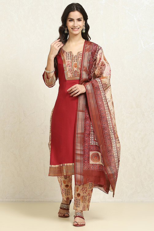 Maroon Cotton Handloom Unstitched Suit Set image number 1