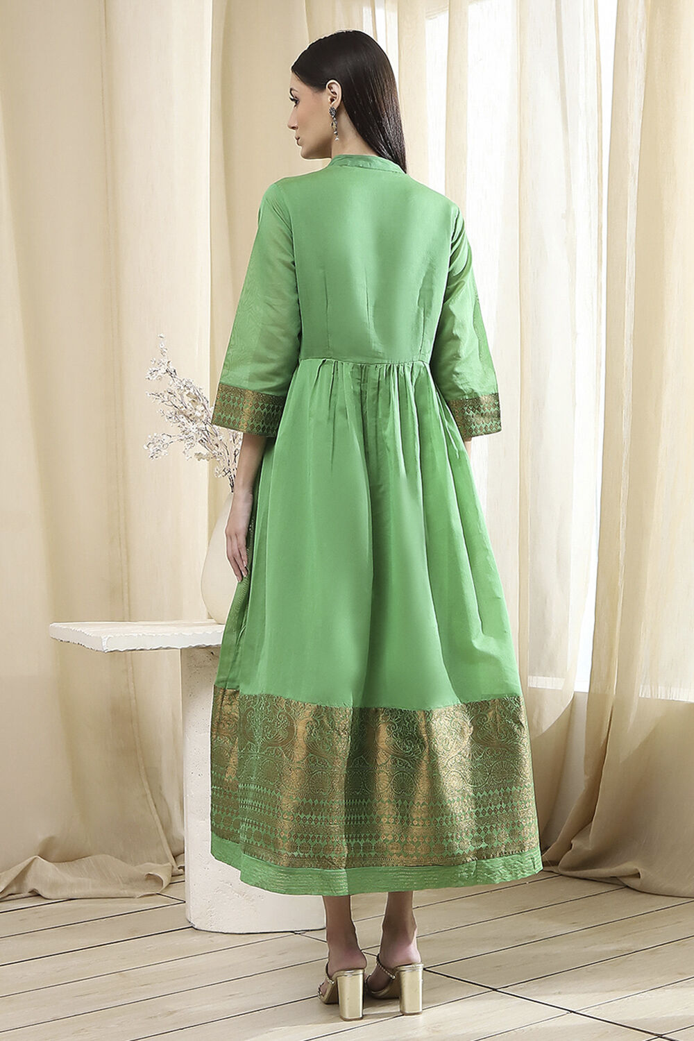 Green Yarn-Dyed Flared Kurta image number 3
