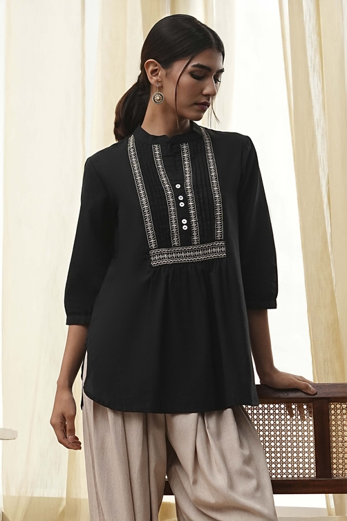 Black Cotton Yarn-Dyed Short Straight Kurta image number 0