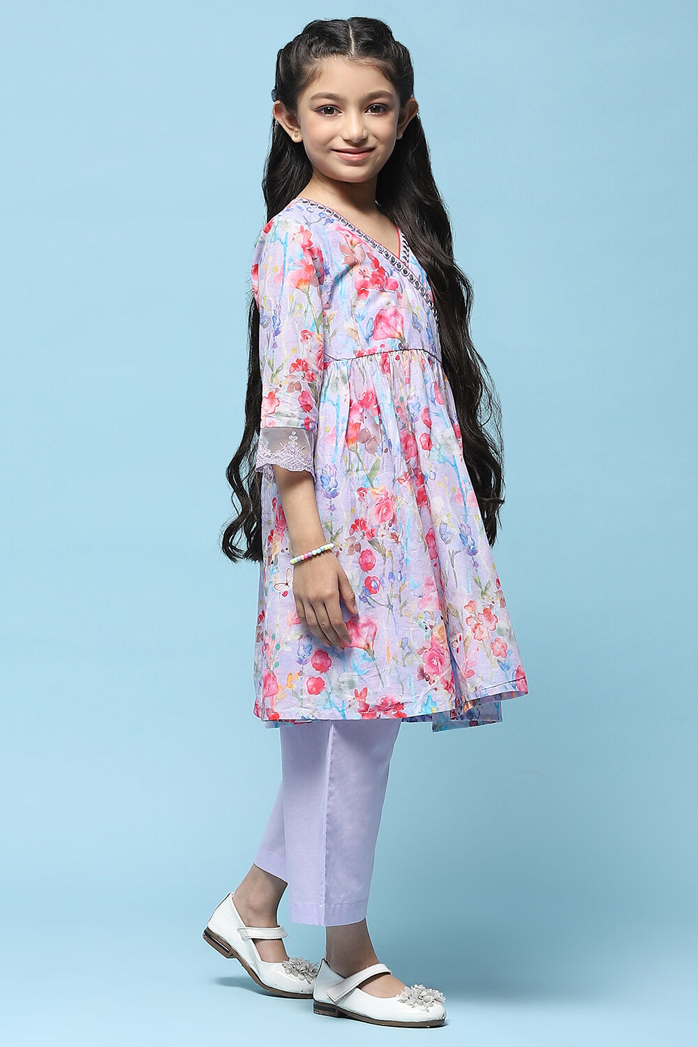 Lavender Printed Cotton Gathered Kurta & Solid Palazzo  image number 5