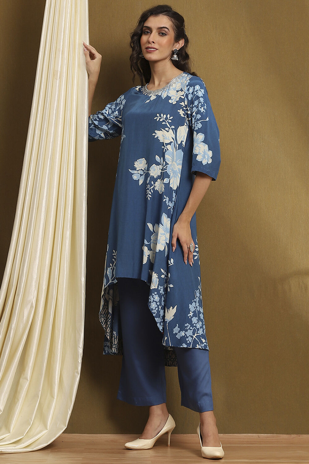 Indigo Modal Floral Printed Asymmetric Kurta Set image number 6