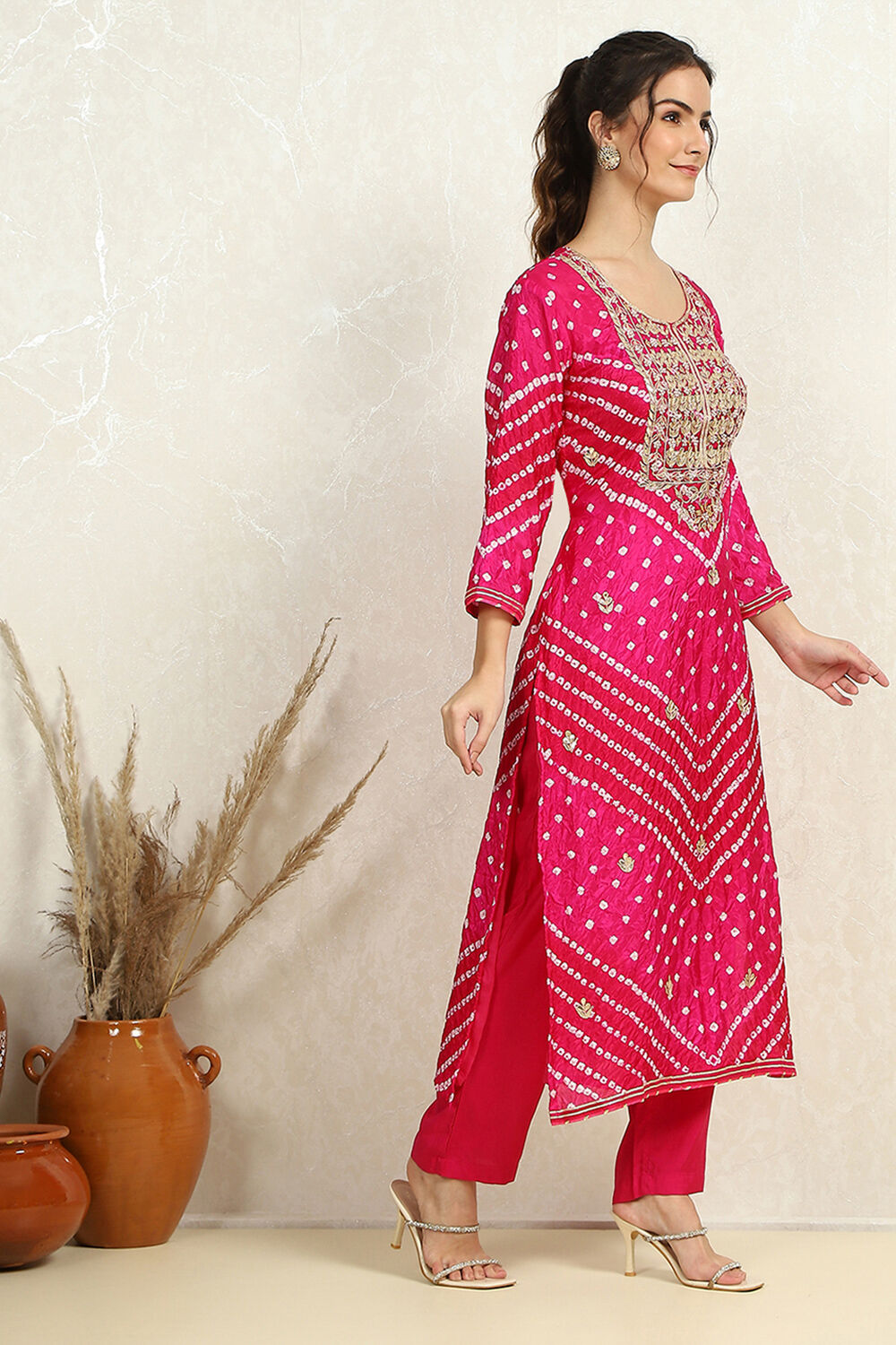 Orange Silk Blend Bandhej Crinkled Unstitched Suit Set image number 3