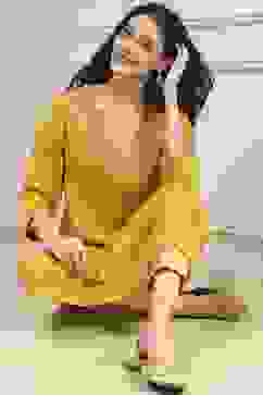 Yellow Solid Straight Kurta image number 0