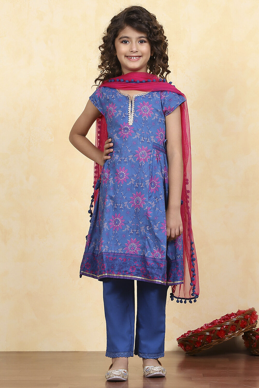 Blue Cotton Flared Printed Suit Set image number 6
