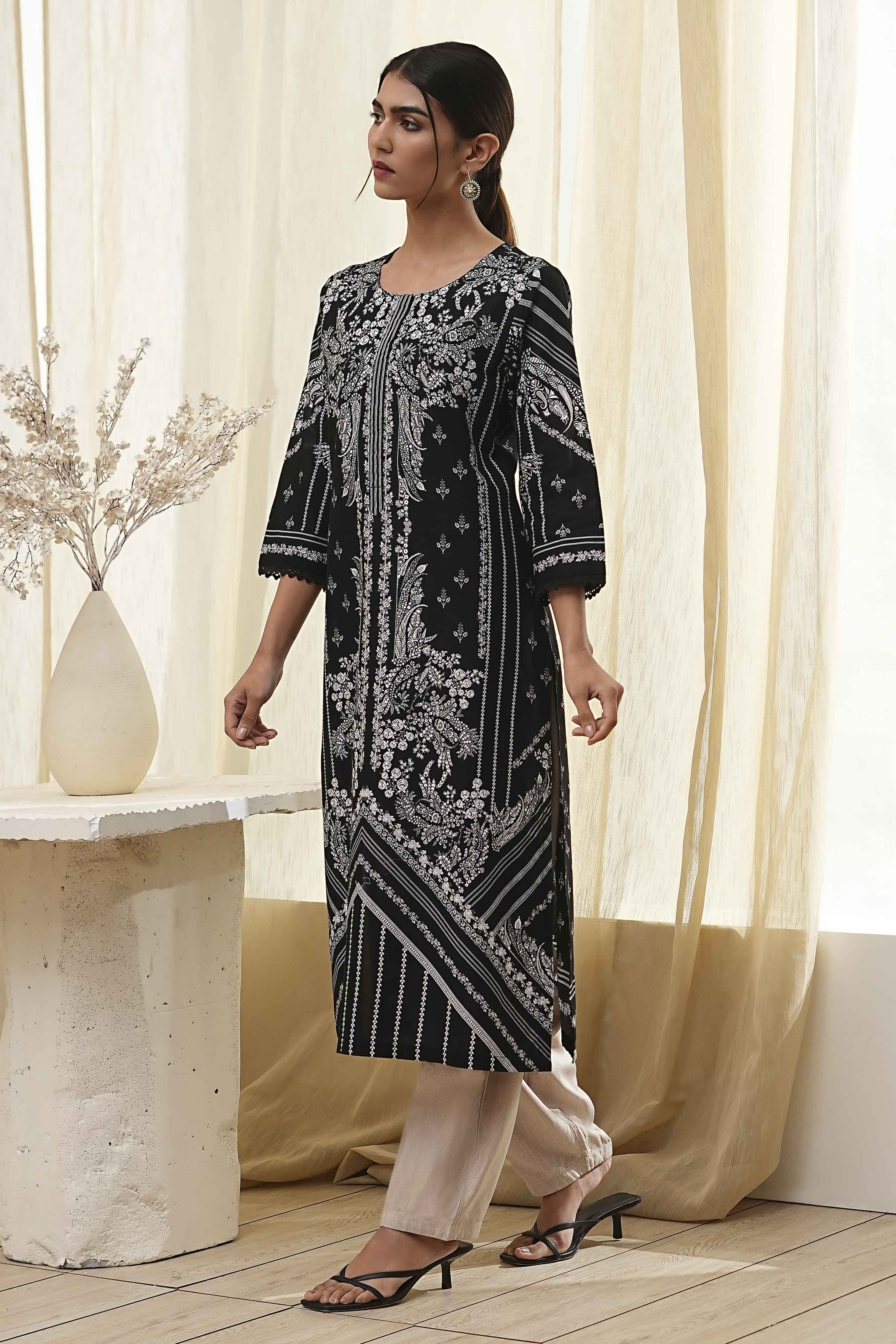 Black Pure Cotton Printed Straight Kurta image number 2