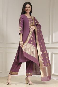 Old Rose Solid Straight Suit Set image number 5
