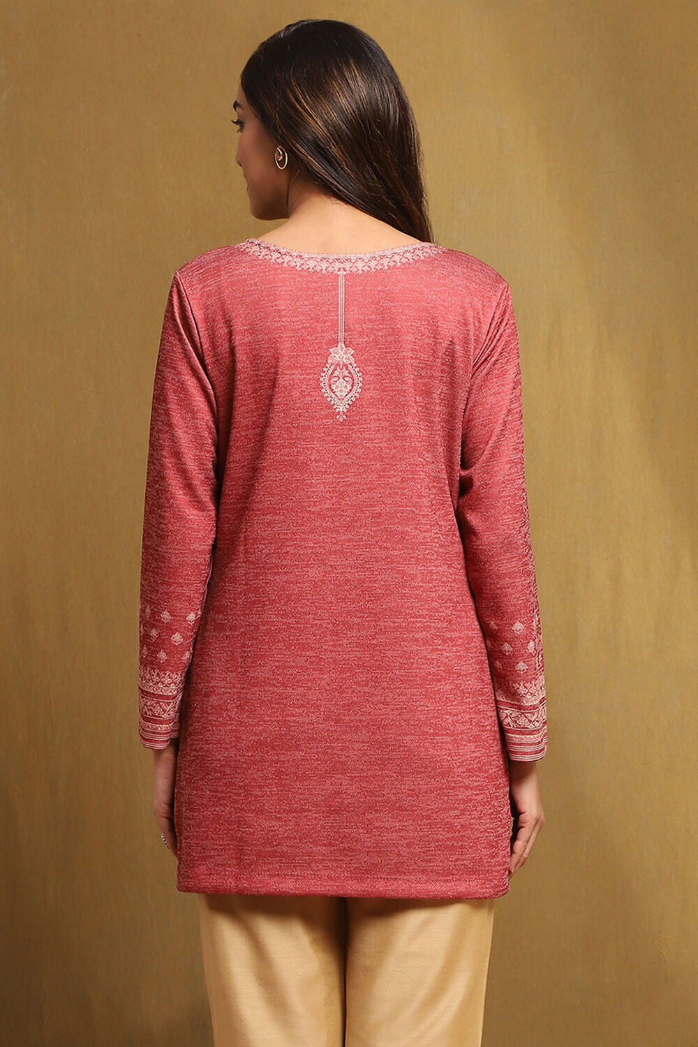 Maroon Polyester Blend Straight Short Kurti image number 3