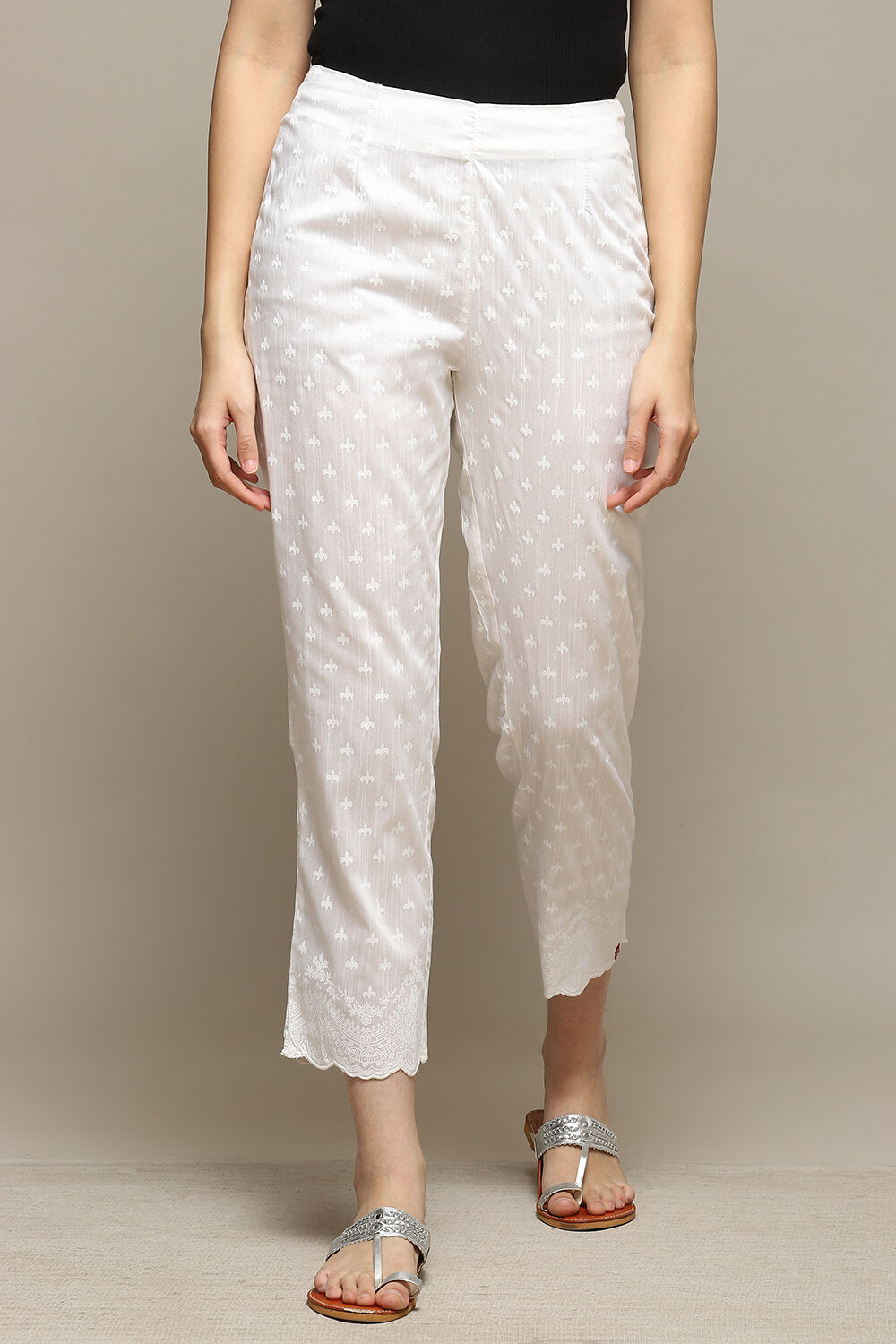 Gold Viscose Printed Narrow Pant image number 5