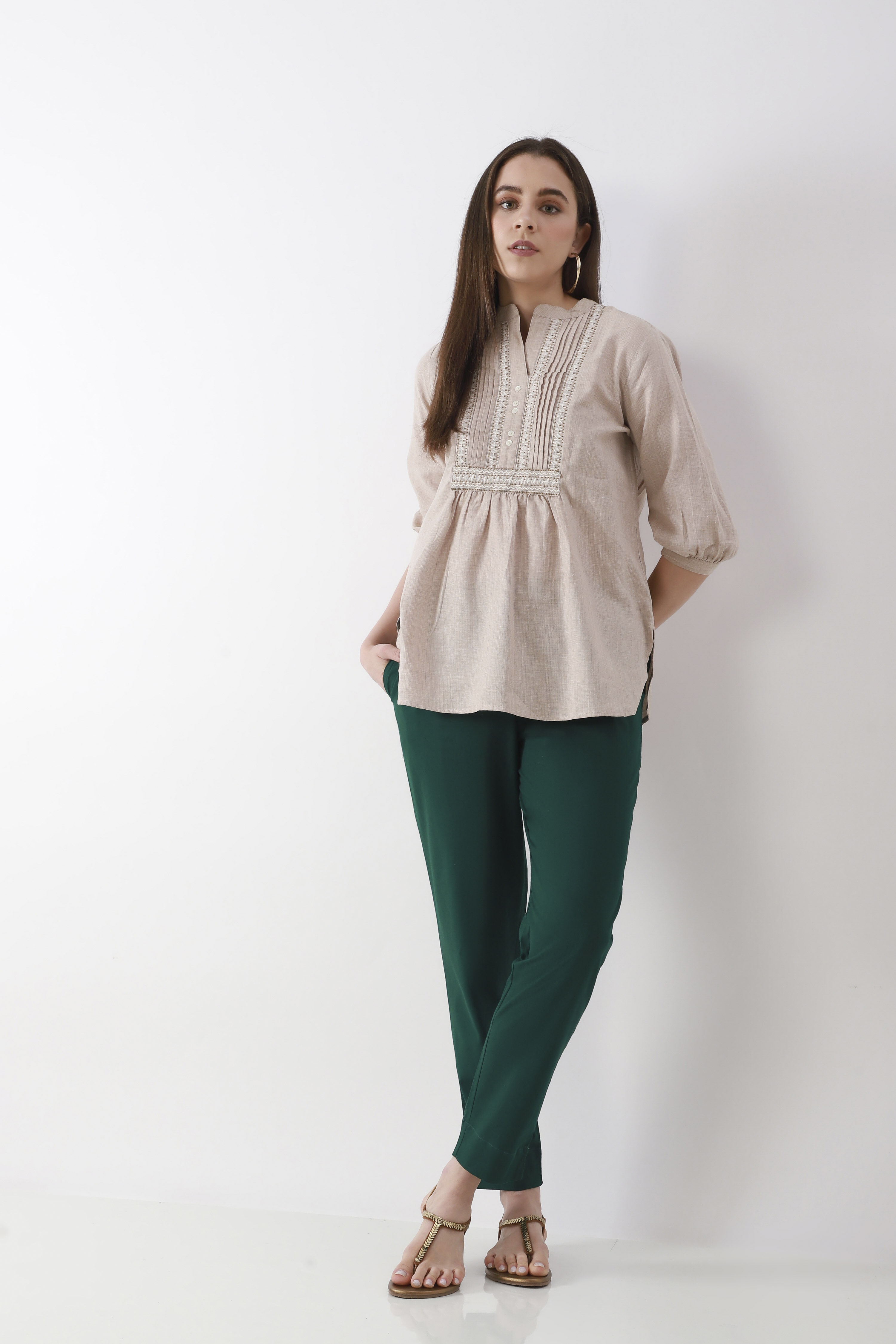 Bottle Green Cotton Solid Fitted Pants image number 0