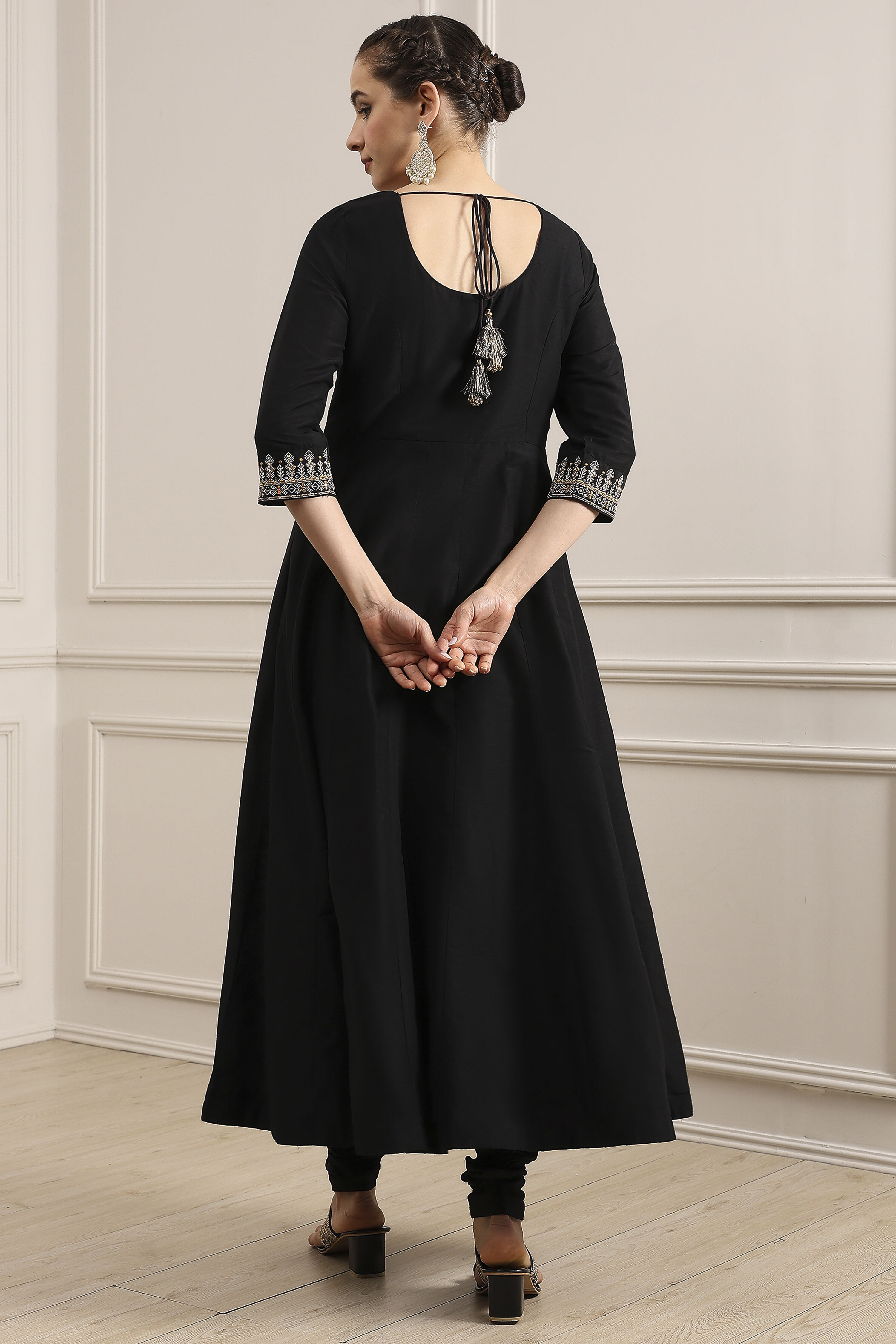 Black Solid Art Silk Anarkali Suit Set image number 4