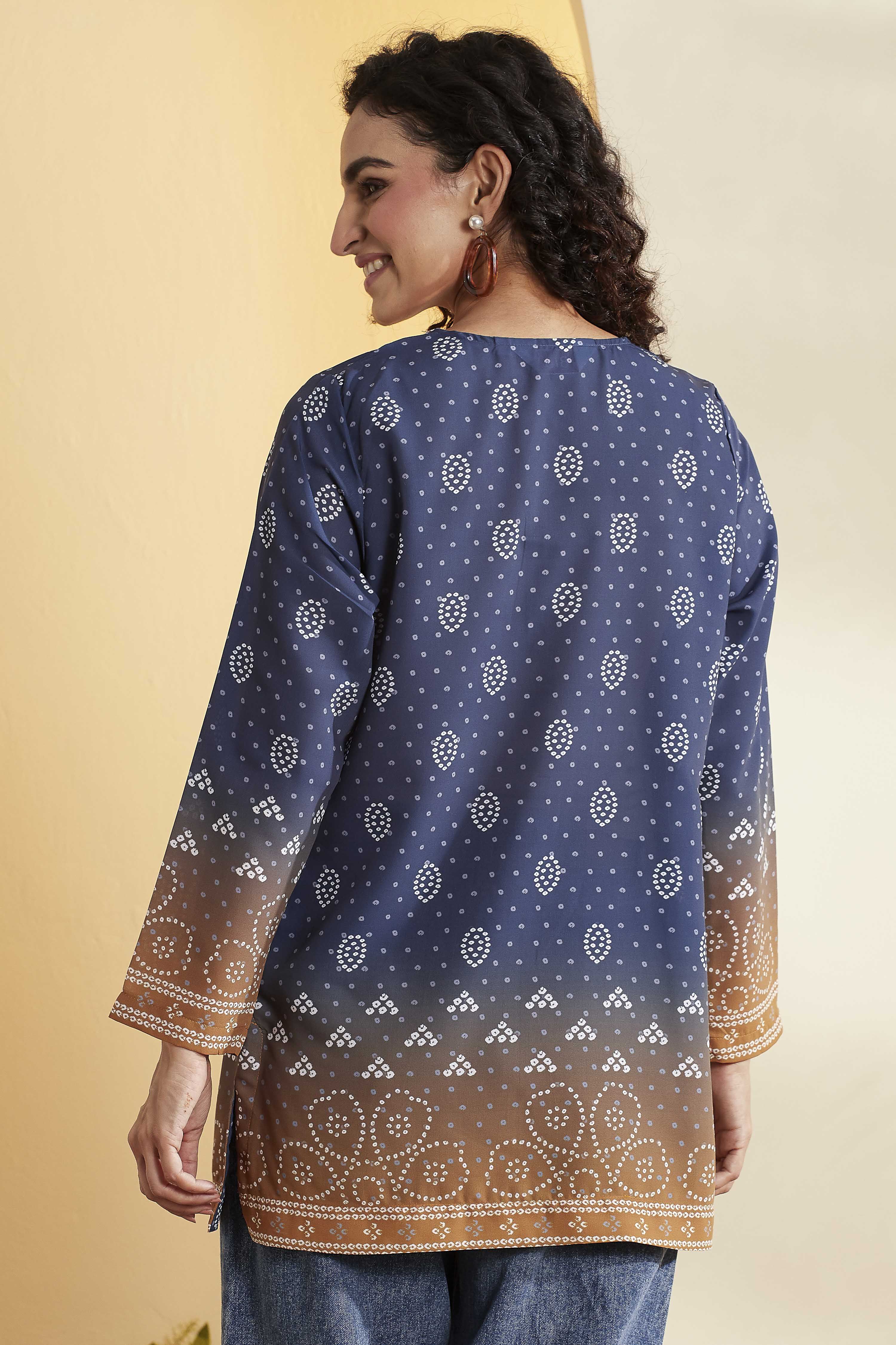 Blue Polyester Straight Kurti image number 4