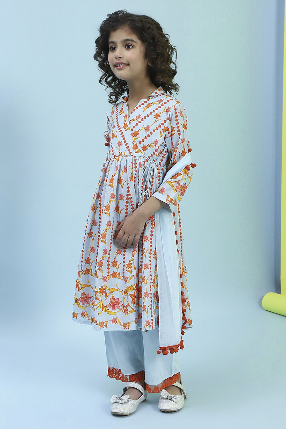 Sky Blue Cotton Floral Gathered Suit Set image number 3