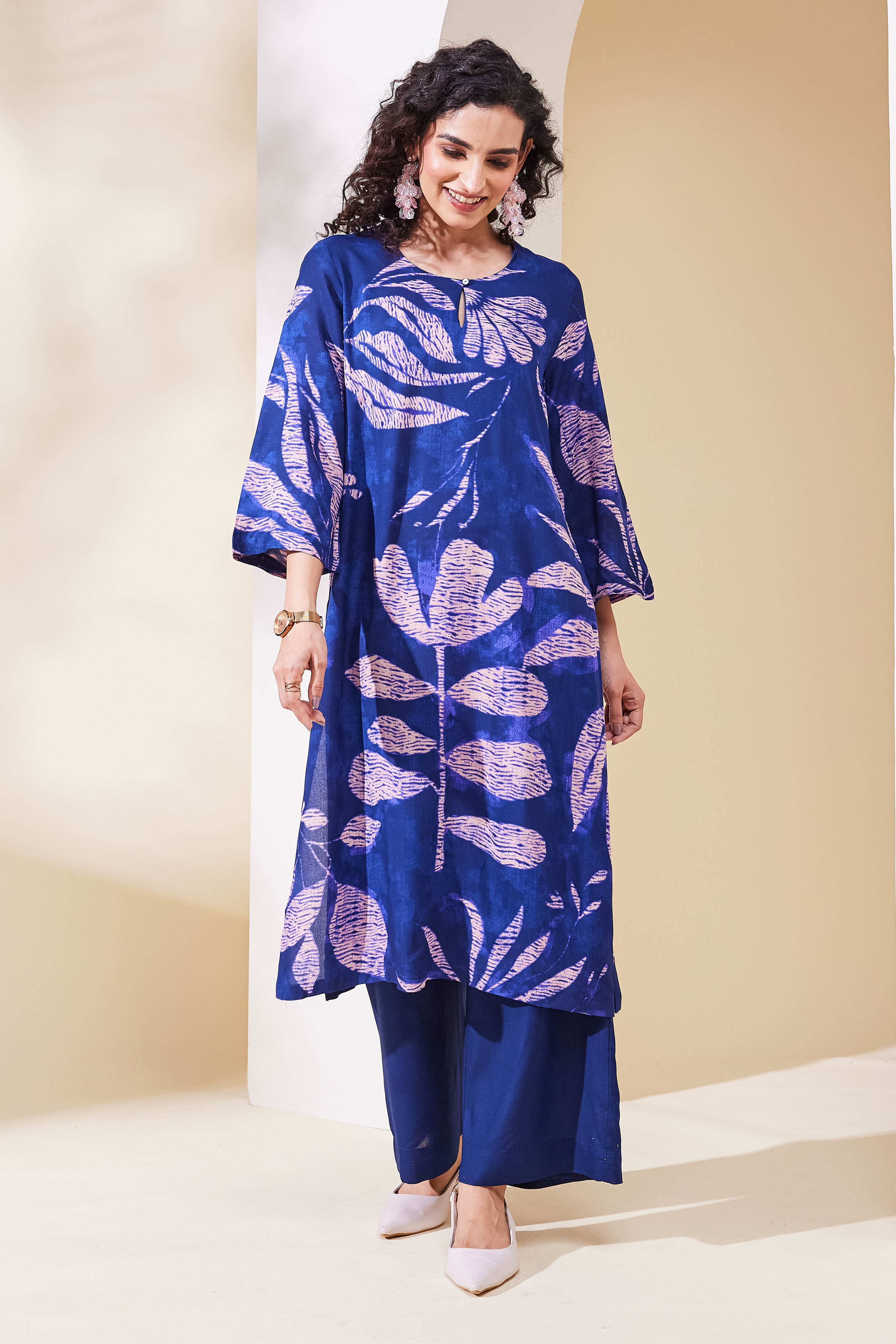 Blue Viscose Rayon A Line Kurta Pants Set image number 6