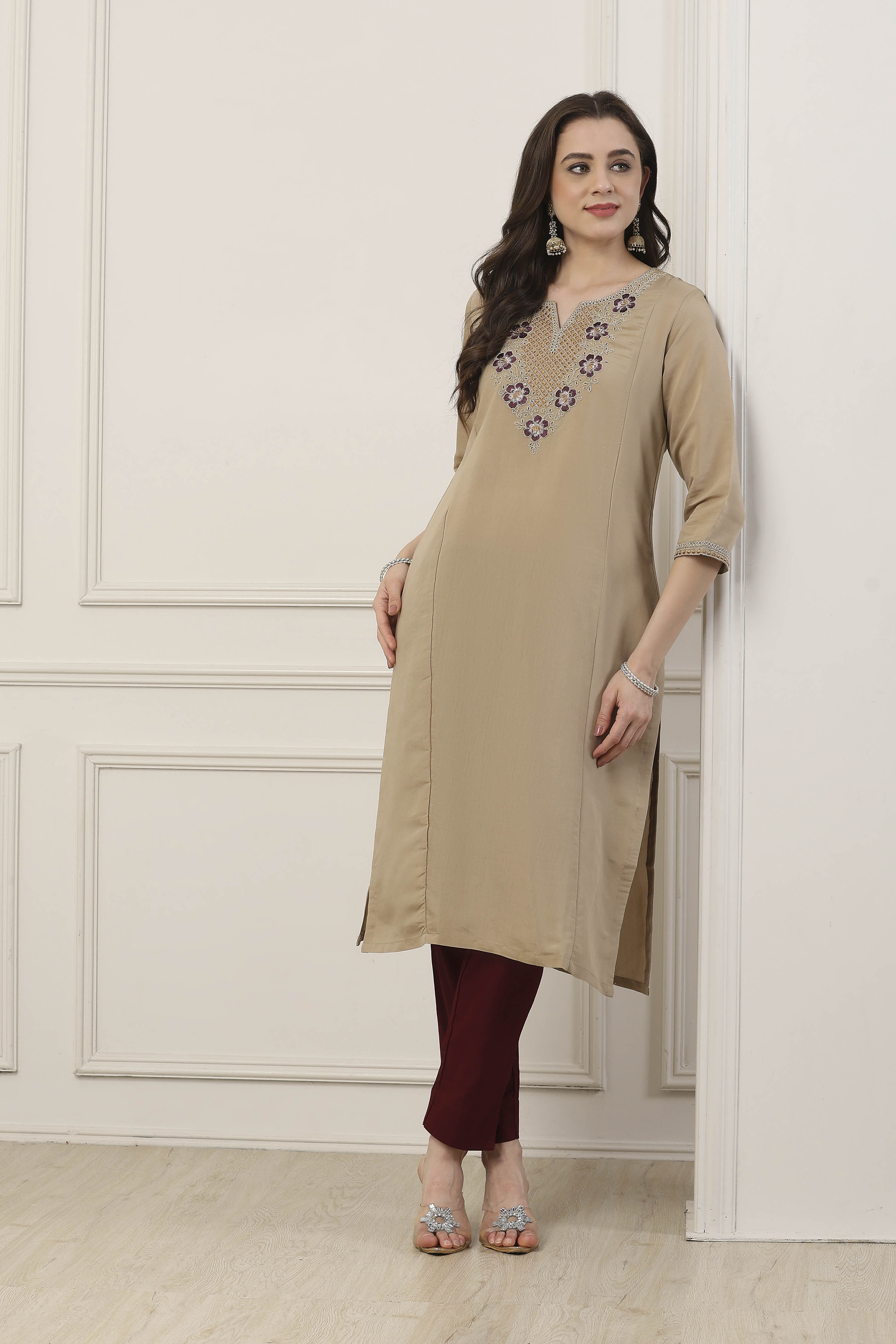 Beige Polyester Blend Straight Dyed Kurta image number 0
