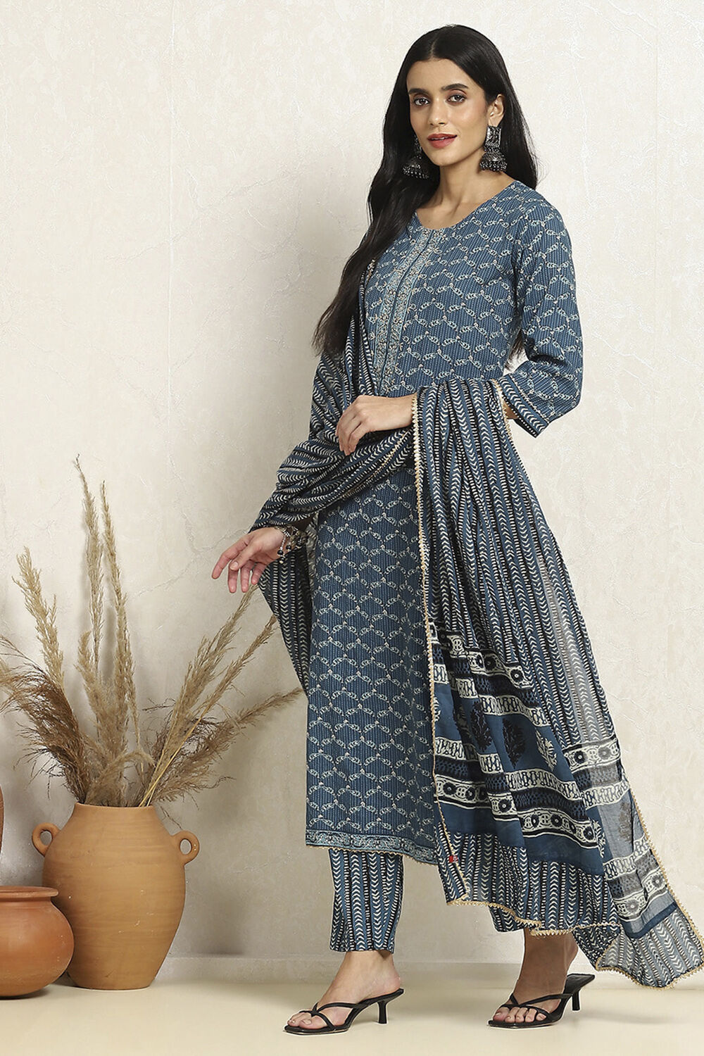 Green Cotton Printed Unstitched Suit Set image number 4