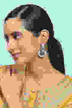 Green Alloy Drop & Danglers image number 3