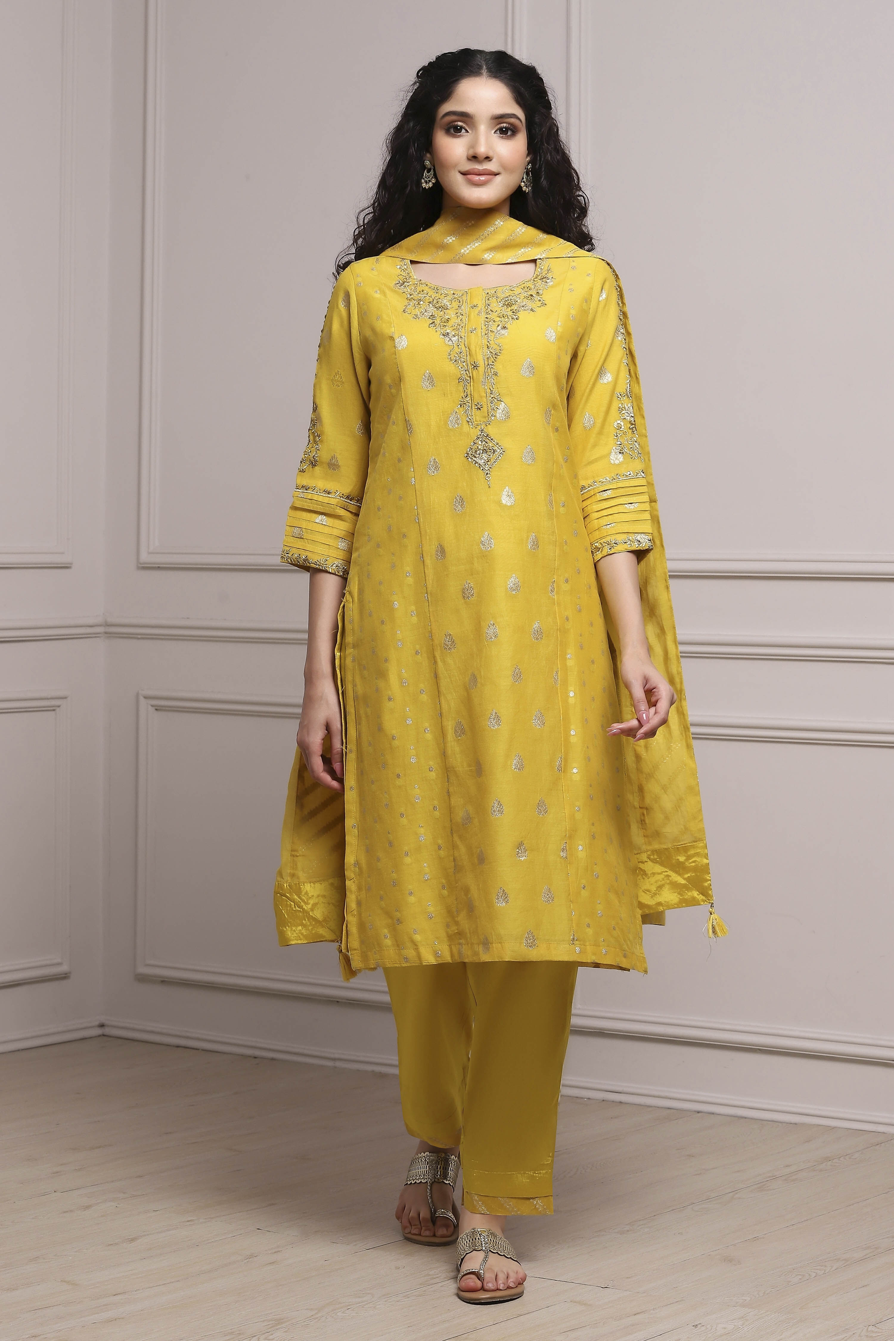Lime Cotton Blend Printed Straight Suit Set image number 0