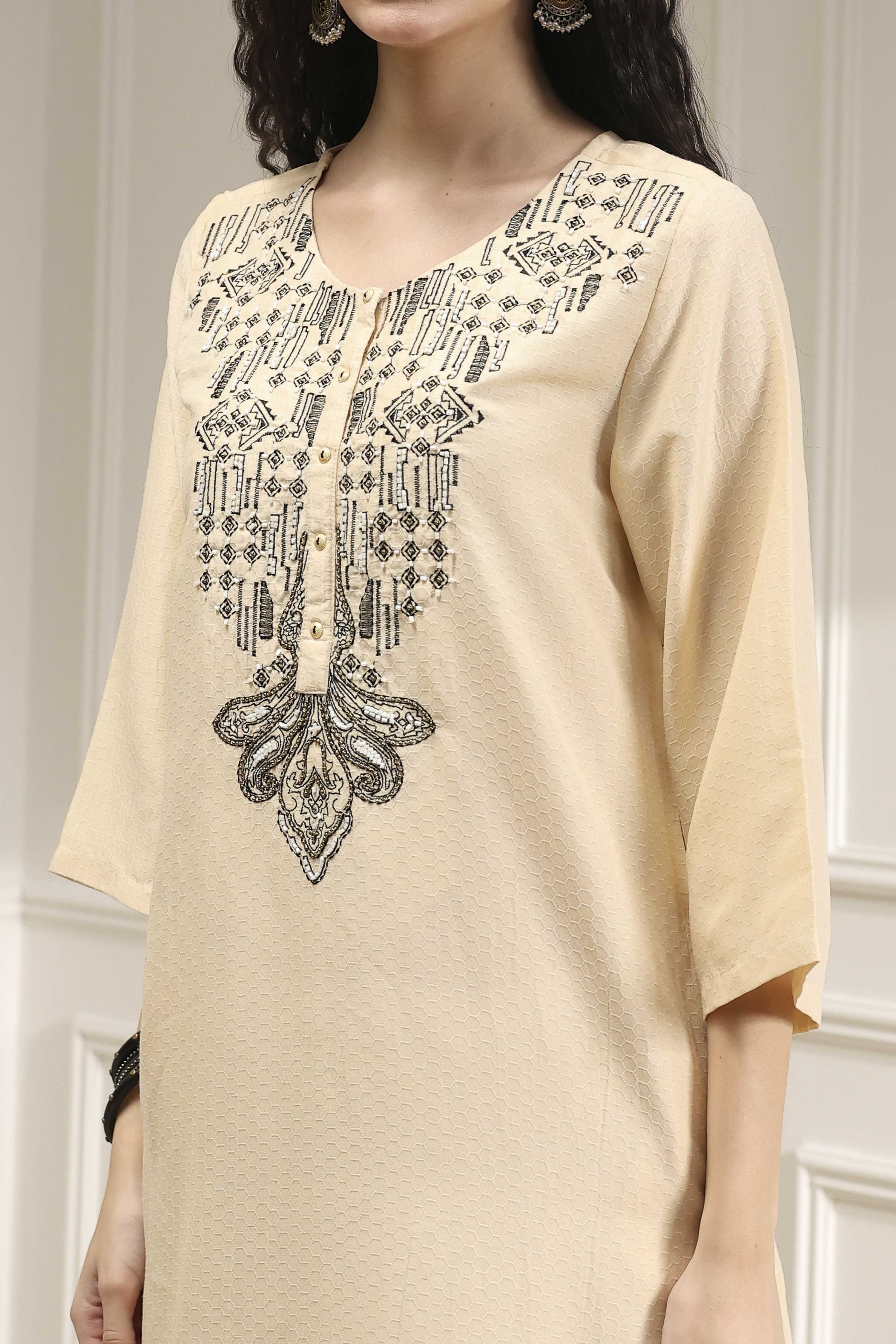 Ivory Textured Straight Kurta Pants Set image number 1