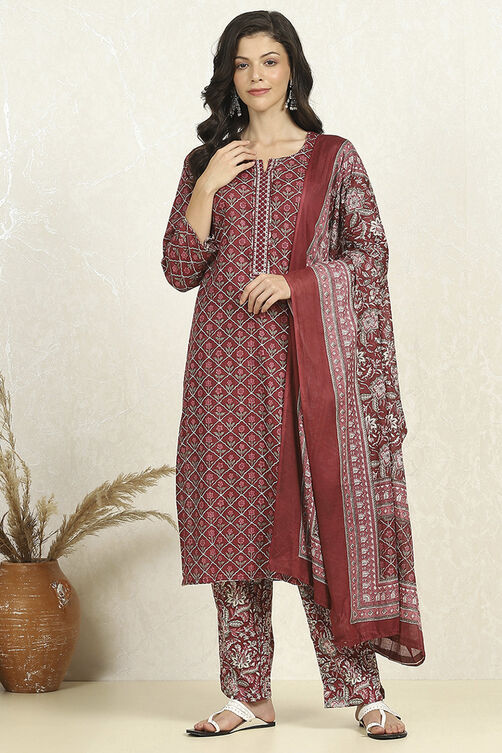Blue Cotton Unstitched Suit Set image number 7
