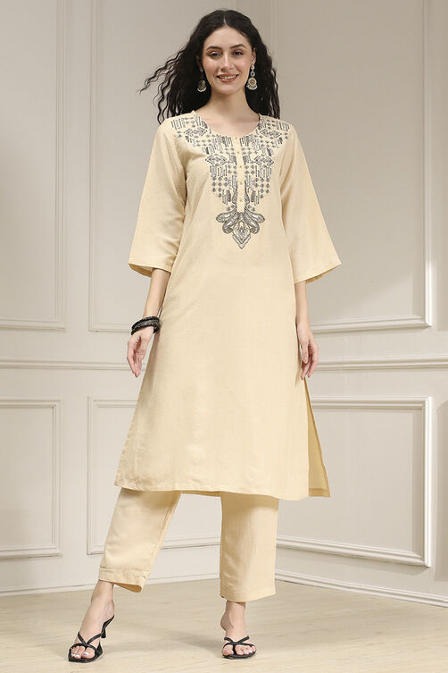 Black Textured Straight Kurta Pants Set image number 6