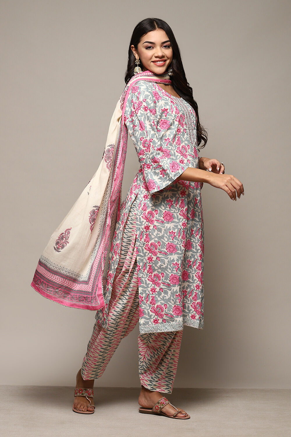 Pink Cotton Handloom Unstitched Suit Set image number 7