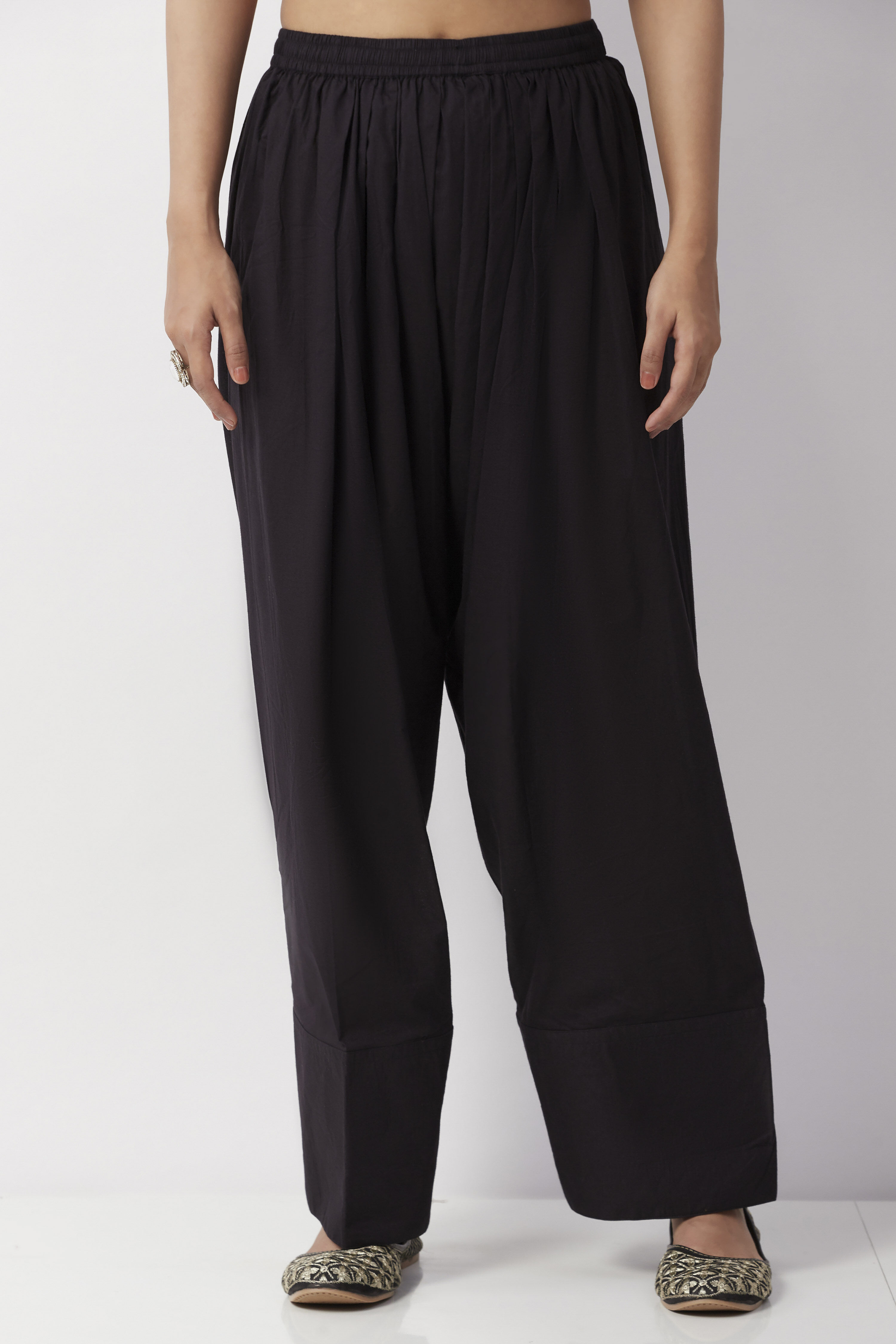 Black Cotton Solid Salwar image number 5