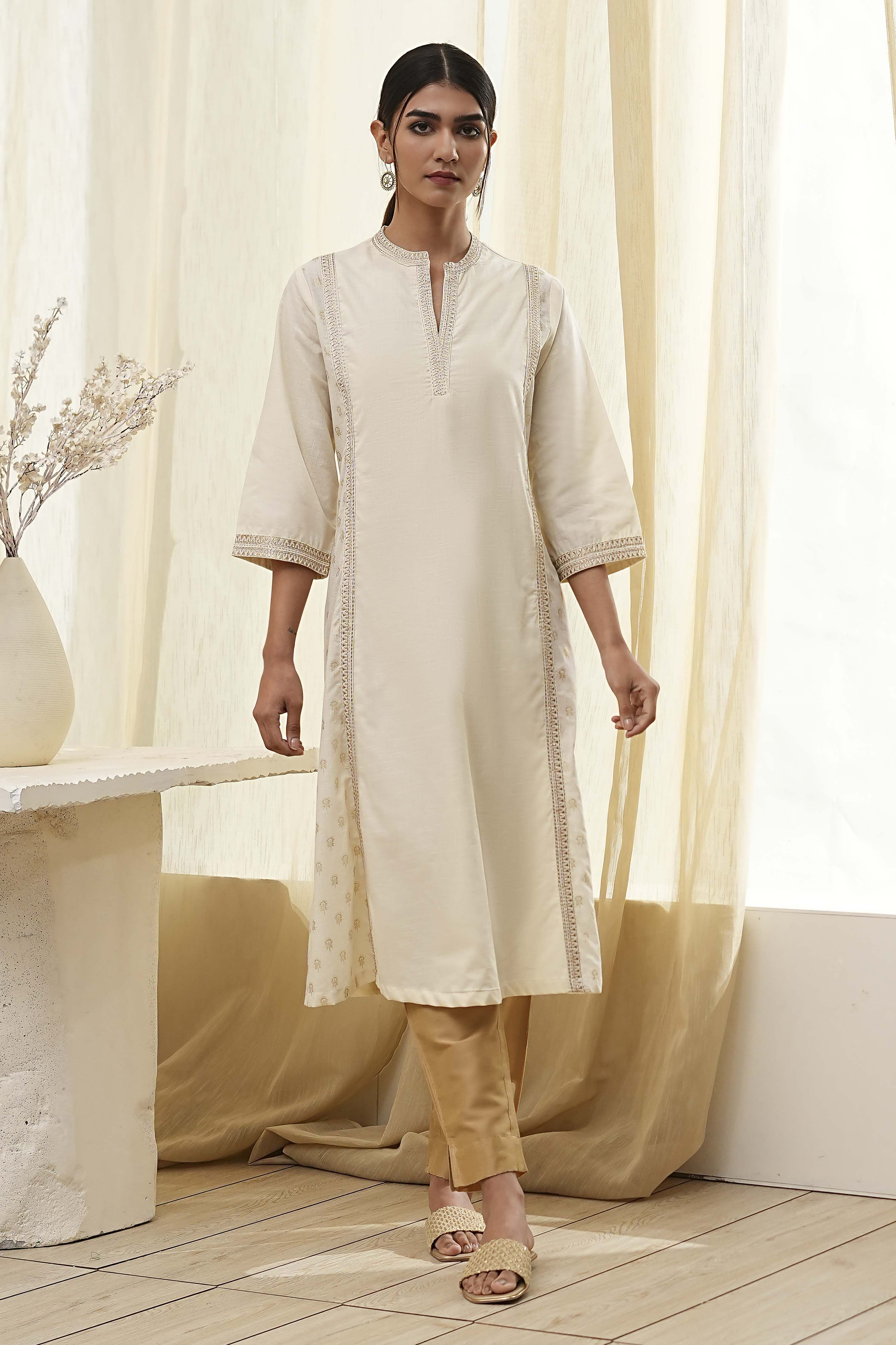 Cream-Colored Cotton Printed A-Line Kurta image number 5