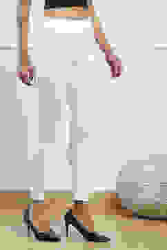 White Cotton Blend Solid Anklets image number 3