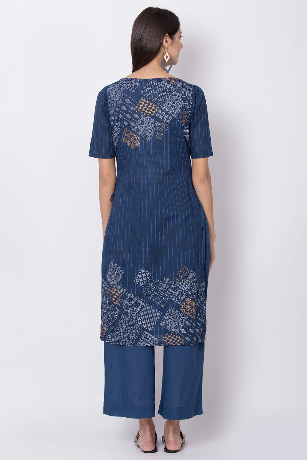 Indigo Straight Kurta image number 4