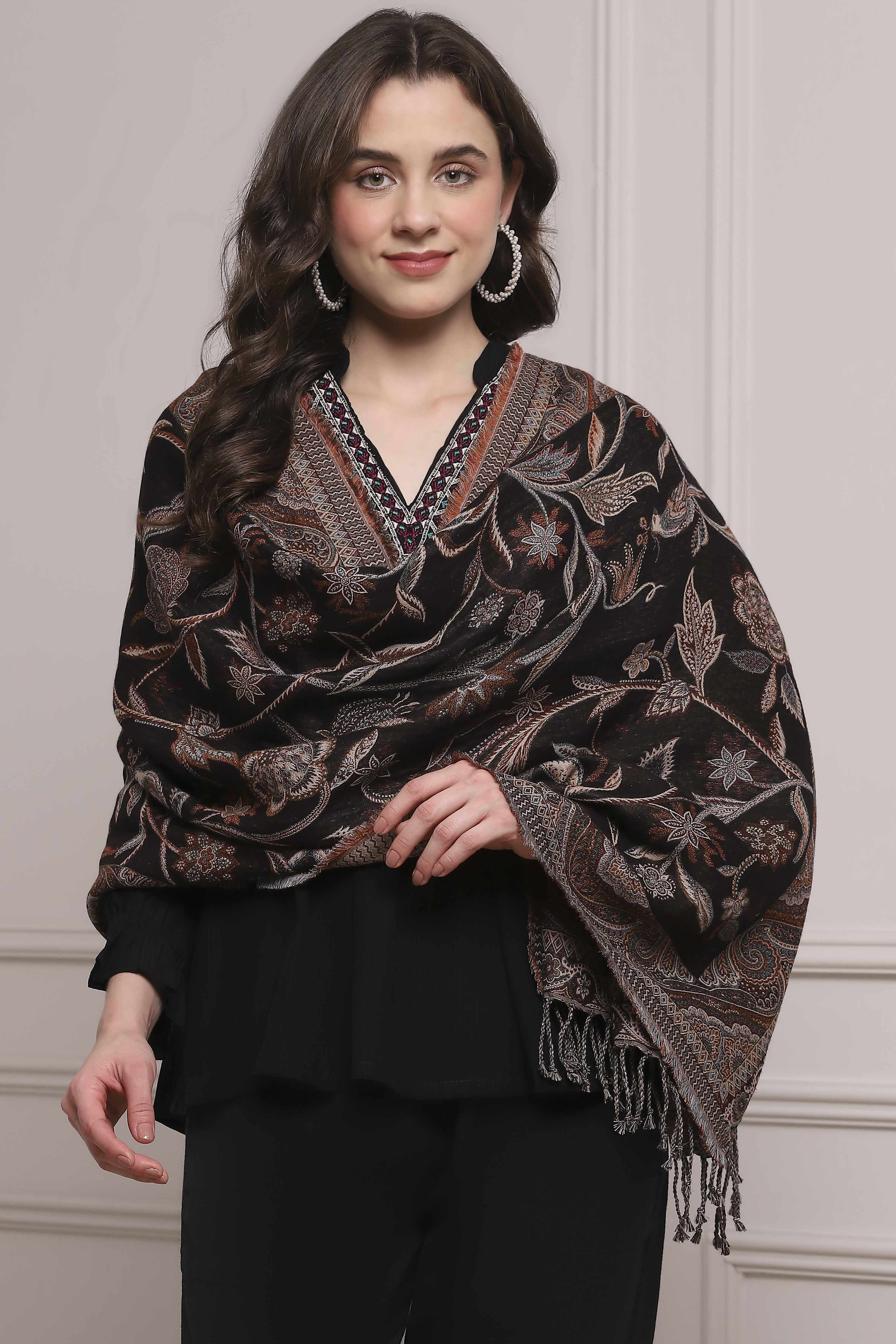Black Yarn-Dyed Printed Winter Stole image number 2