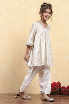 White Viscose Rayon Printed Anarkali Kurta Pants Set image number 5