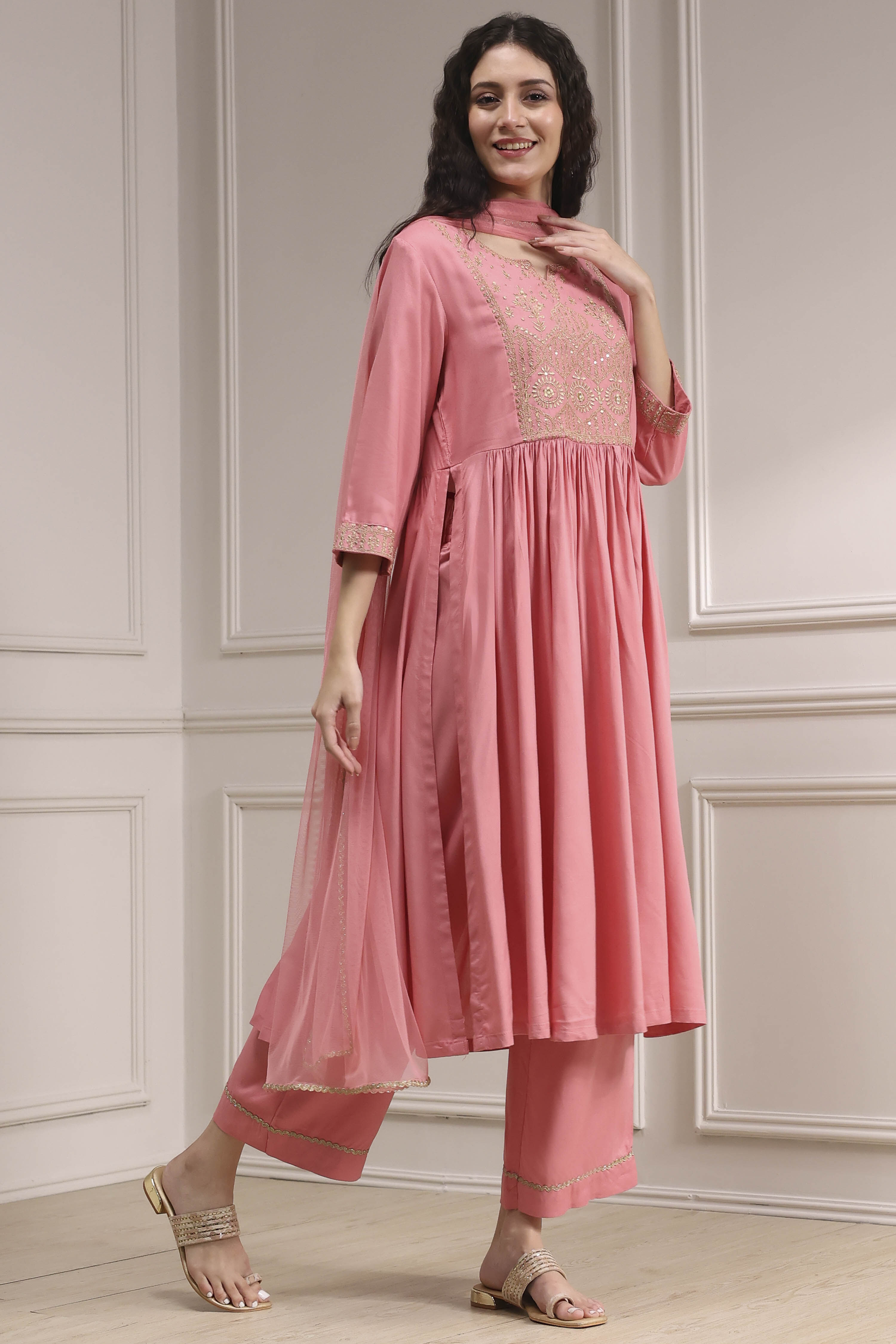 Black Embroidered Gathered Suit Set image number 5