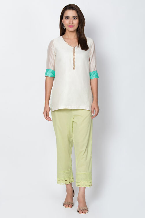 Red Cotton Solid Pant image number 3
