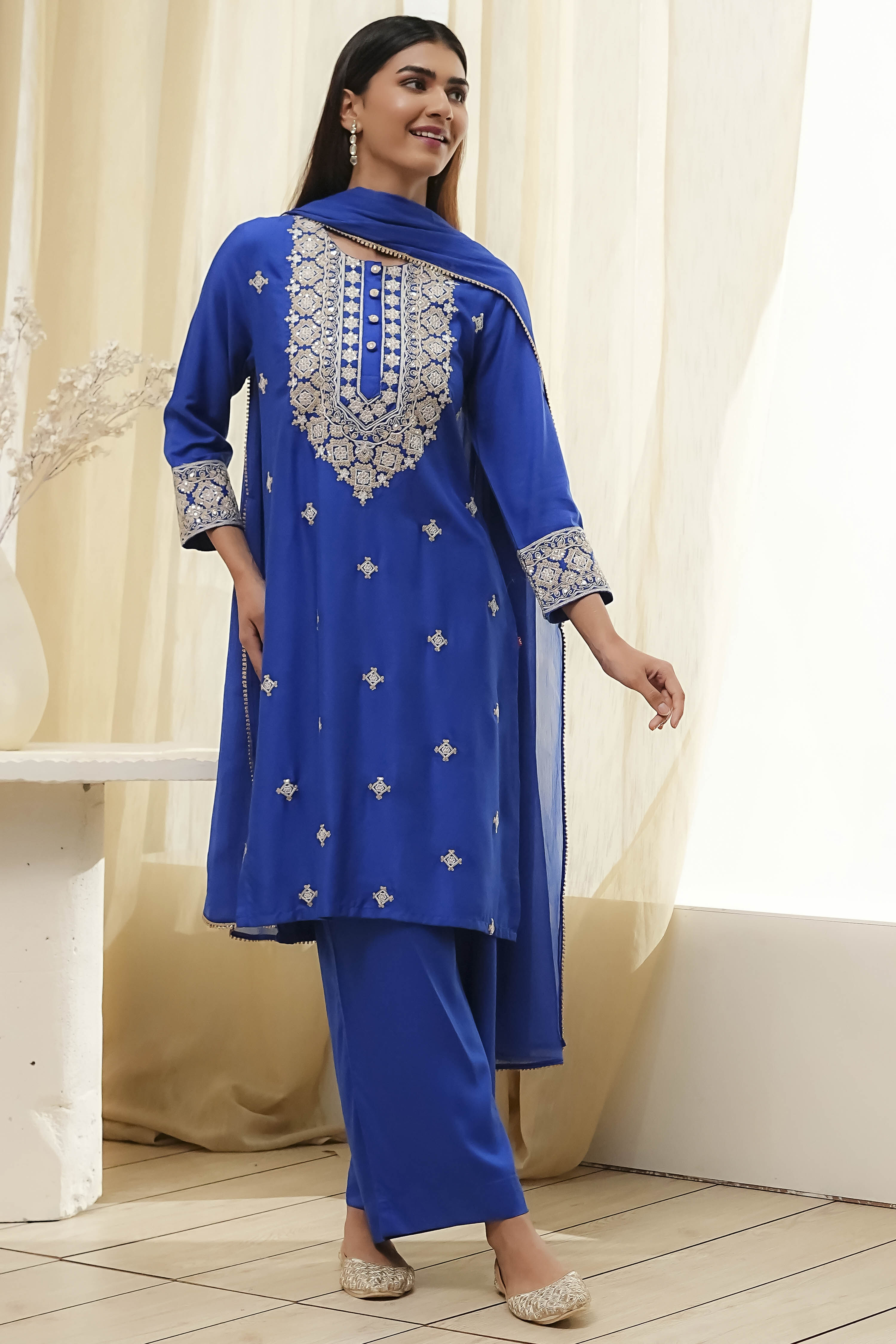 Blue Embroidered Straight Suit Set image number 6