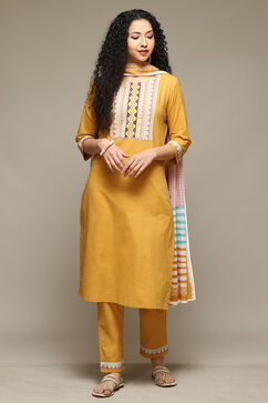 Yellow Cotton Straight Kurta Pants Suit Set image number 7