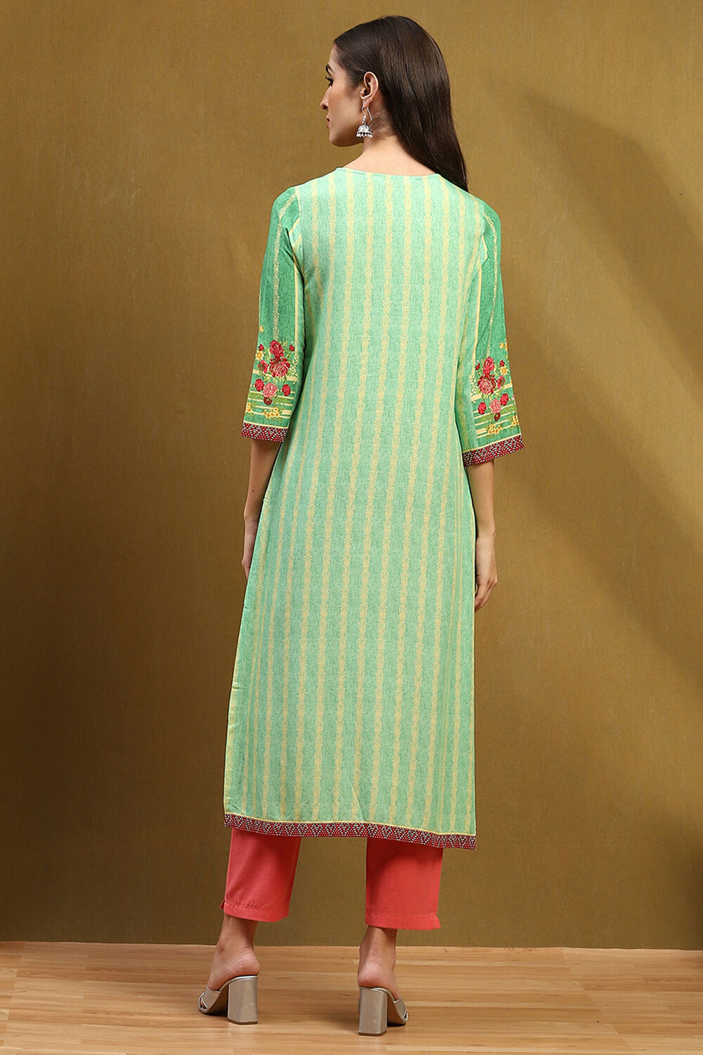 Grey Floral Block-Printed Regular Fit Straight Kurta image number 3